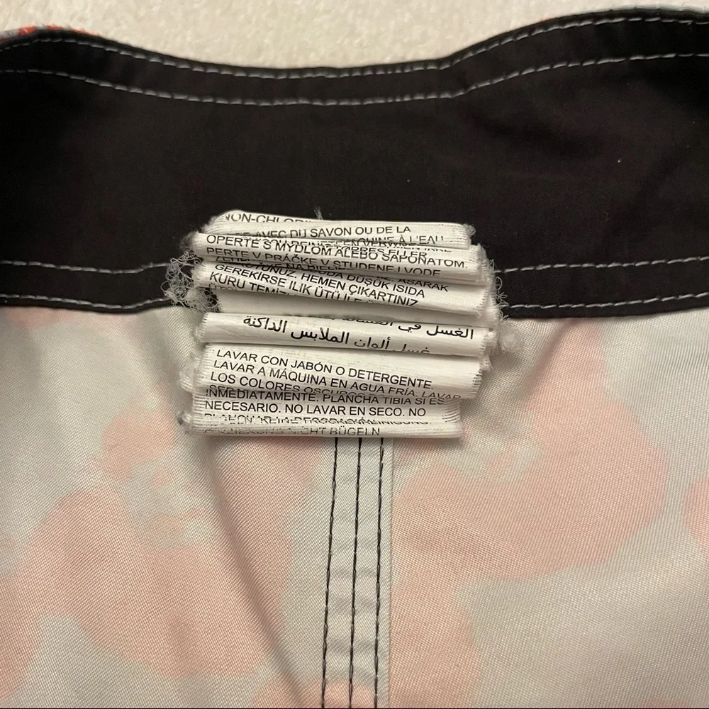 Quicksilver Boardshorts Swim Trunks. Size 23